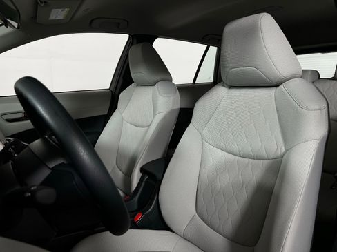 Used 2026 Toyota Corolla Cross L FWD image 13