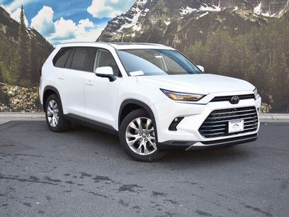 New 2025 Toyota Grand Highlander AWD