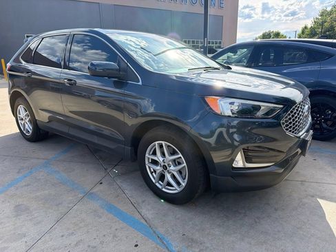 Used 2024 Ford Edge SEL w/ Convenience Package AWD/4WD image 2