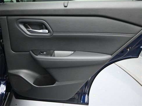 New 2026 Nissan Rogue SV w/ SV Premium Package image 27