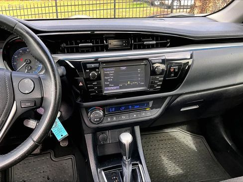 Used 2014 Toyota Corolla S image 6