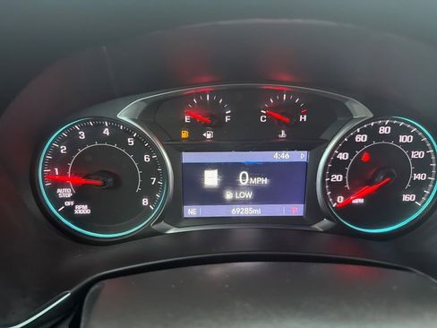 Used 2022 Chevrolet Equinox RS w/ RS Leather Package image 18