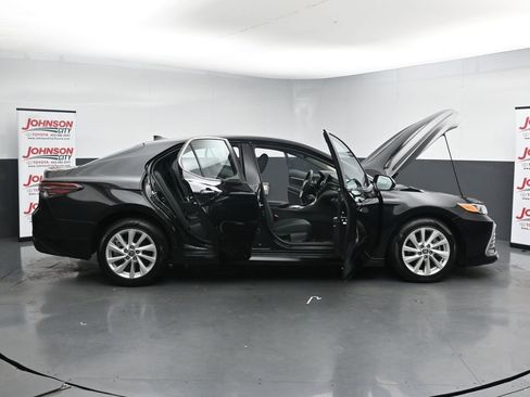 Used 2023 Toyota Camry LE FWD image 41
