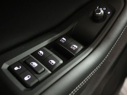 New 2025 Jeep Grand Cherokee L Limited image 36