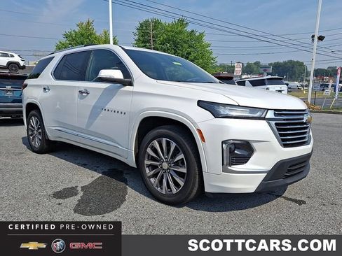 Certified 2023 Chevrolet Traverse Premier AWD/4WD image 1