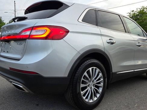 Used 2016 Lincoln MKX Select w/ Select Plus Package AWD/4WD image 13