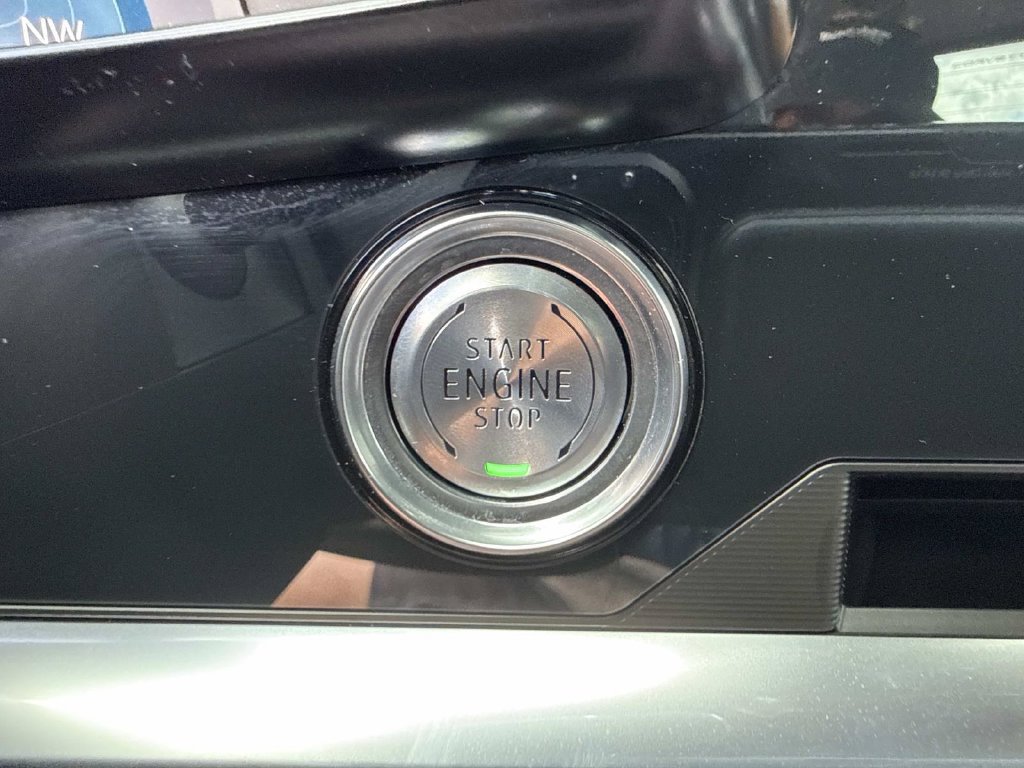 Used 2025 Chevrolet Corvette Z06 RWD image 23