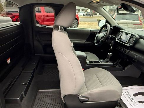 Used 2020 Toyota Tacoma SR image 16