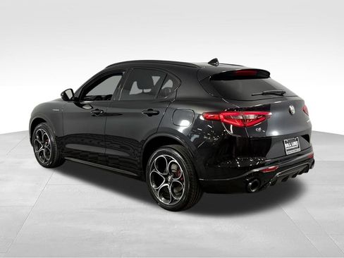 Used 2023 Alfa Romeo Stelvio Veloce AWD/4WD image 8