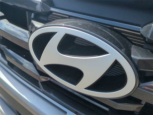 New 2026 Hyundai Tucson SE image 13