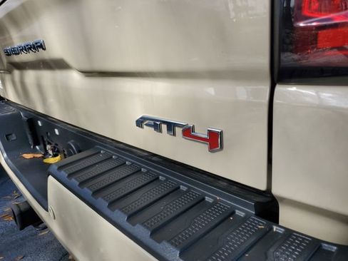 Used 2023 GMC Sierra 1500 AT4 w/ AT4 Premium Package image 8