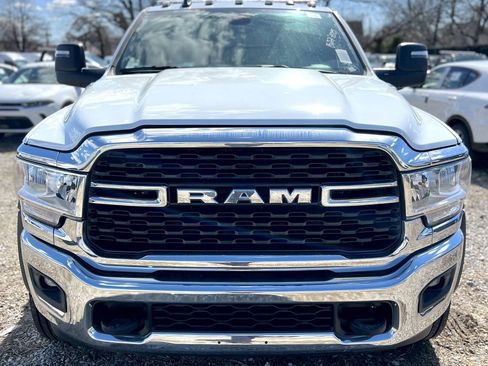 New 2024 RAM 4500 SLT w/ Quick Order Package 2YG SLT image 3