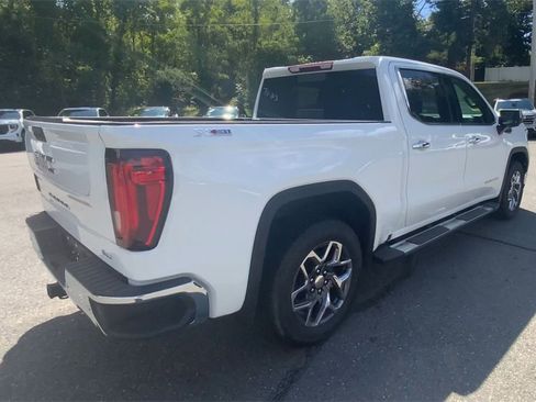 New 2025 GMC Sierra 1500 SLT w/ SLT Premium Plus Package image 9