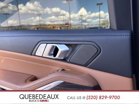 Used 2023 BMW X7 xDrive40i w/ Executive Package image 19