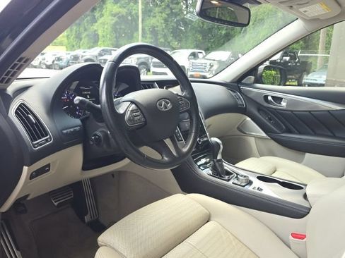 Used 2017 INFINITI Q50 Sport w/ Cargo Package (L95) RWD image 20
