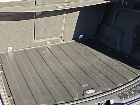 Used 2020 Land Rover Discovery Sport SE R-Dynamic image 23