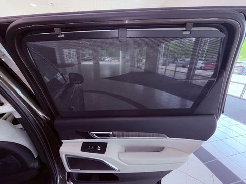 Used 2024 Kia Telluride SX Prestige image 18