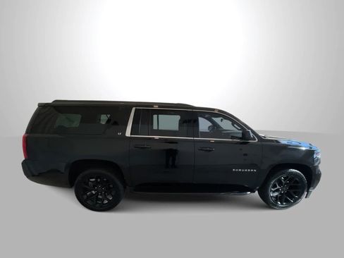 Used 2018 Chevrolet Suburban LT AWD/4WD image 9
