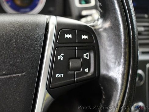 Used 2012 Volvo XC60 T6 R-Design image 35