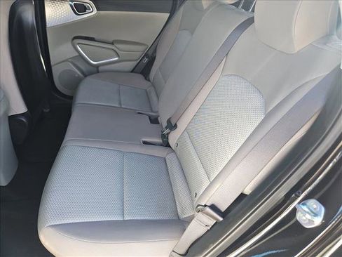 Used 2023 Kia Soul LX image 17