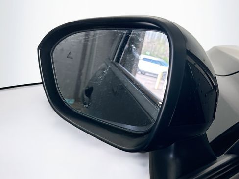 Used 2023 Nissan Rogue SV image 16