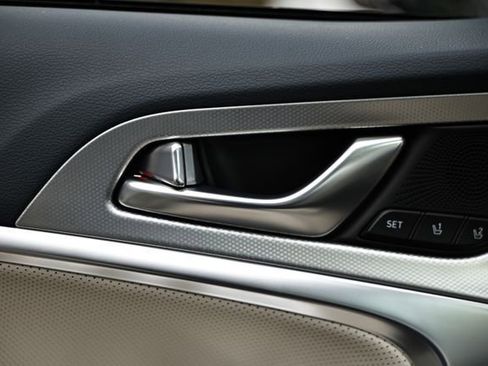 New 2026 Genesis G70 2.5T Prestige AWD/4WD image 18