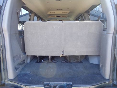 Used 2016 GMC Savana 3500 LT w/ LT Preferred Equipment Group image 53