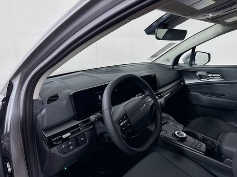 New 2026 Kia Sportage LX FWD image 9