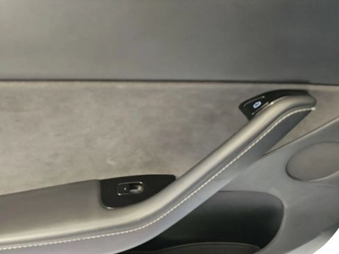 Used 2020 Tesla Model Y Long Range AWD/4WD image 11