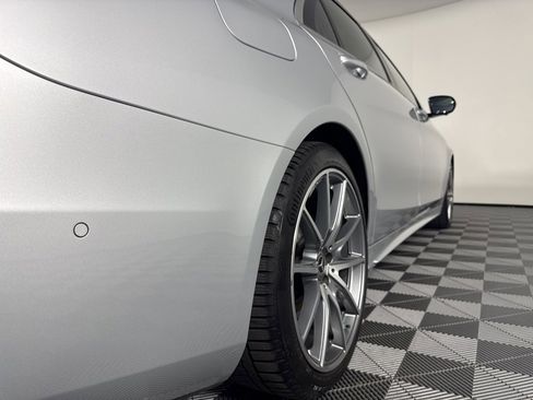 Used 2020 Mercedes-Benz S 560 4MATIC Sedan image 38