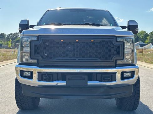 Used 2017 Ford F250 Lariat w/ Lariat Value Package AWD/4WD image 9