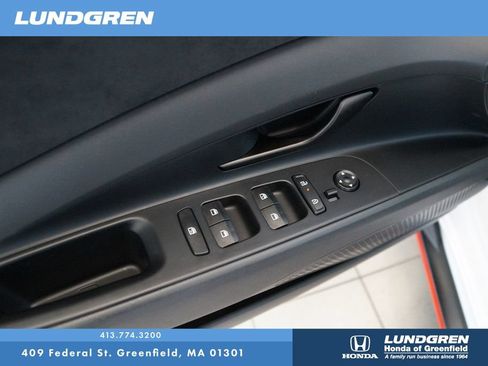 Used 2025 Hyundai Elantra N FWD image 15
