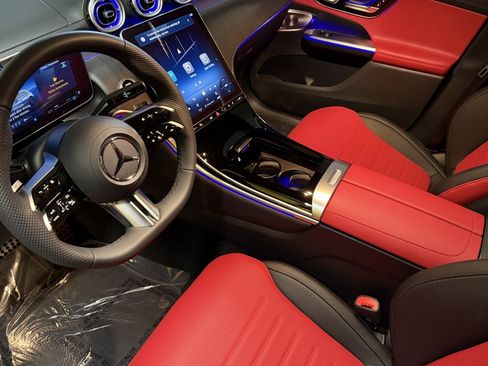 New 2026 Mercedes-Benz GLC 300 image 9