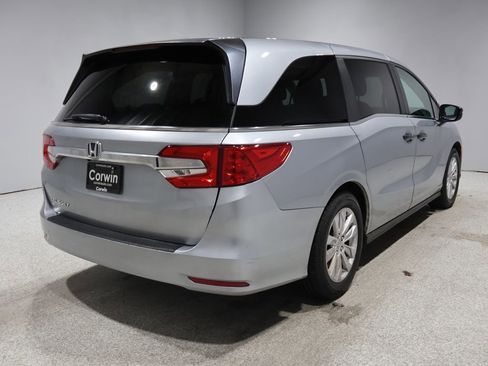 Used 2019 Honda Odyssey LX image 2