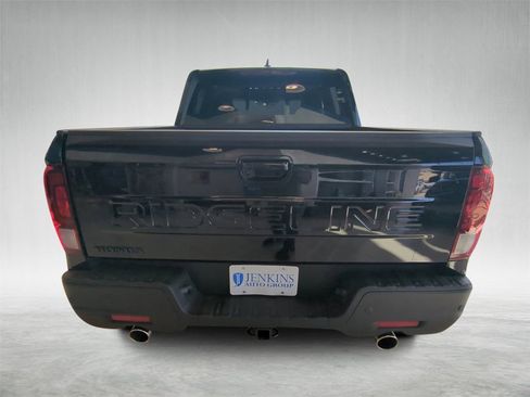 New 2026 Honda Ridgeline Black Edition image 4