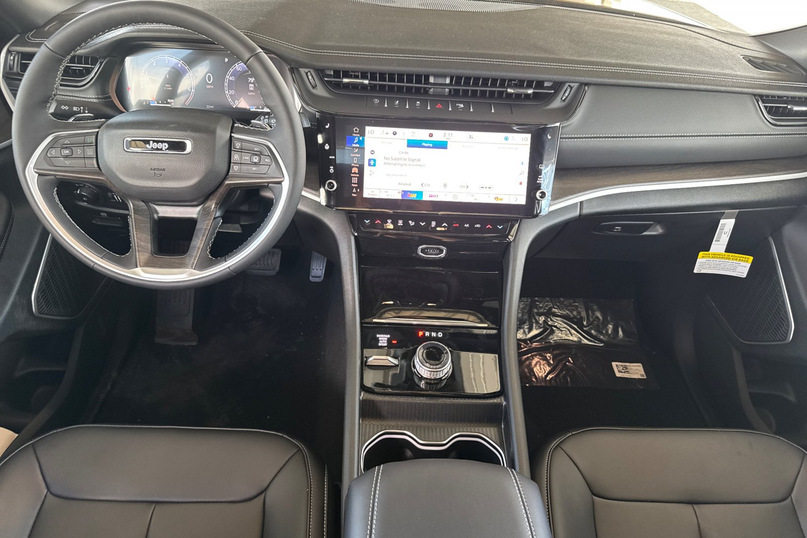 New 2026 Jeep Grand Cherokee L Limited w/ Limited Altitude Package AWD/4WD image 12
