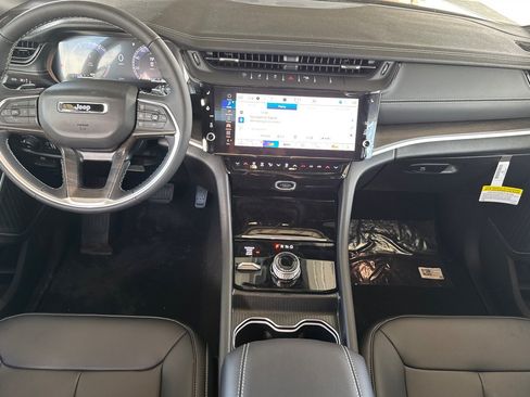 New 2026 Jeep Grand Cherokee L Limited AWD/4WD image 12