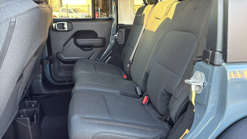 Used 2026 Jeep Wrangler Unlimited Sport AWD/4WD image 17