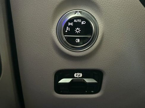 Certified 2024 Mercedes-Benz C 300 Sedan image 36