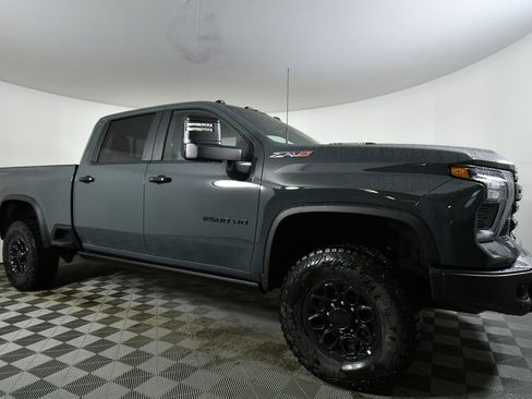 New 2026 Chevrolet Silverado 2500 ZR2 w/ ZR2 Bison Edition image 9