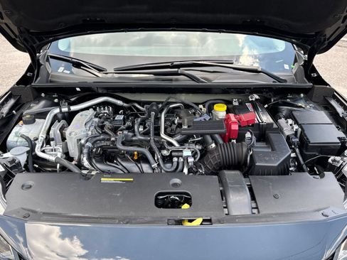 Used 2025 Nissan Sentra SV FWD image 23