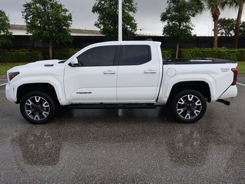 Certified 2025 Toyota Tacoma TRD Sport image 12
