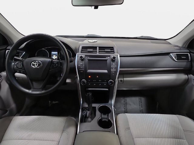 Used 2016 Toyota Camry LE FWD image 10