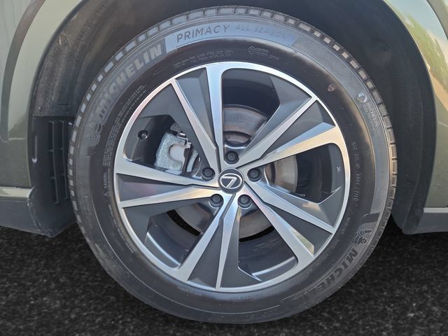 Used 2023 Lexus RX 350 Premium w/ Accessory Package AWD/4WD image 4