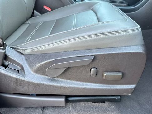 Used 2021 GMC Canyon Denali image 22