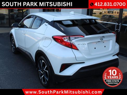 Used 2021 Toyota C-HR XLE FWD image 7