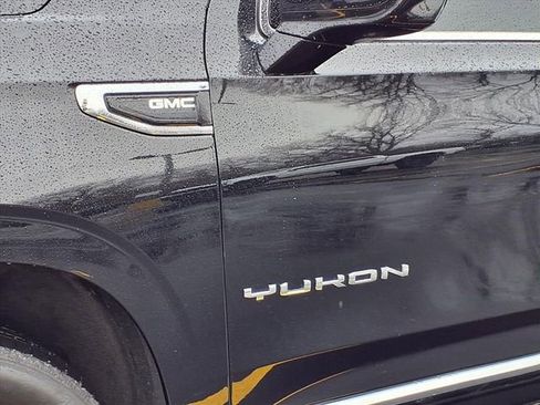 Used 2022 GMC Yukon SLT w/ SLT Premium Package image 30