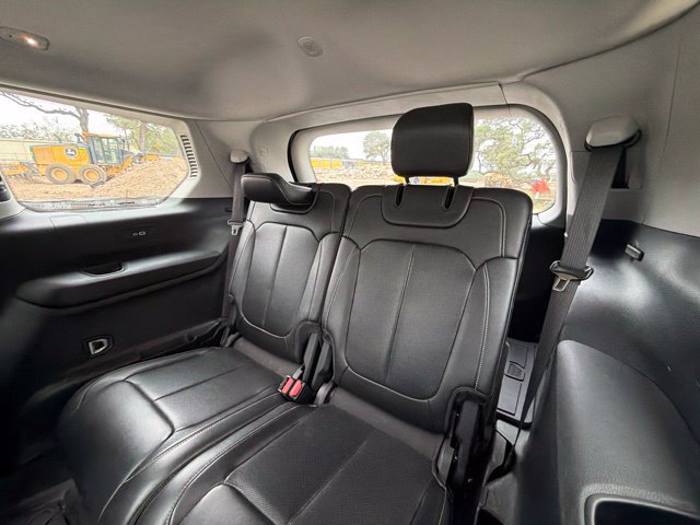 Used 2022 Jeep Grand Cherokee L Limited w/ Luxury Tech Group II AWD/4WD image 15