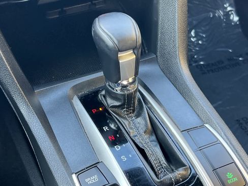 Used 2019 Honda Civic Sport image 21