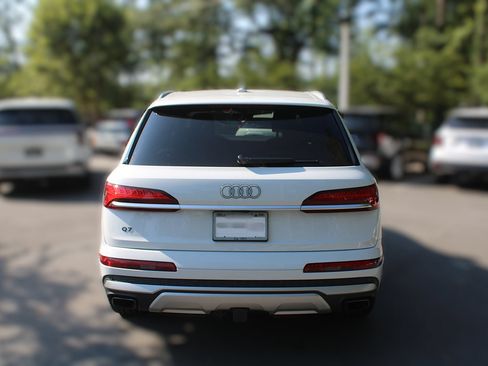 Used 2025 Audi Q7 3.0T Premium AWD/4WD image 8